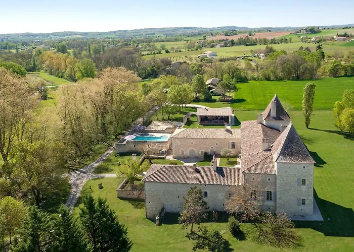 Chateau Secretary Monflanquin avec Piscine