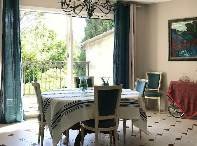 Villa Maison en Provence à Valréas avec Piscine