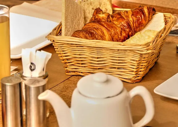 Hotel Les Corps Saints Avignon