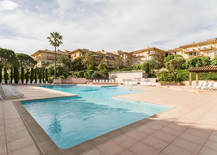Residence Pierre & Vacances Eden Parc Saint-Tropez